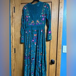 Twirl dress boutique prom dress, size 2, blue